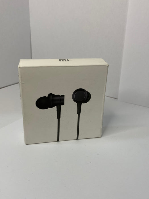 Audífonos Alámbricos Xiaomi Mi In Ear Basic (Negro) - PC / Móvil - OPEN BOX